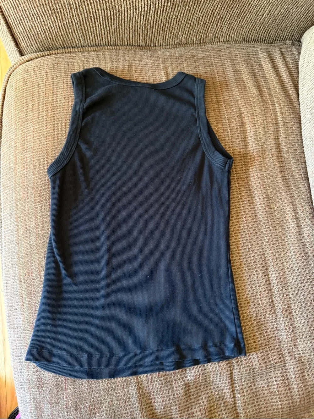EUC Organic Perfect Rib Tank in Black Size S - Picture 3 of 3